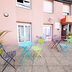 Aparthotel The Originals Laureades Centre Jaude 3*