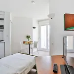 Aparthotel The Originals Laureades Centre Jaude 3*