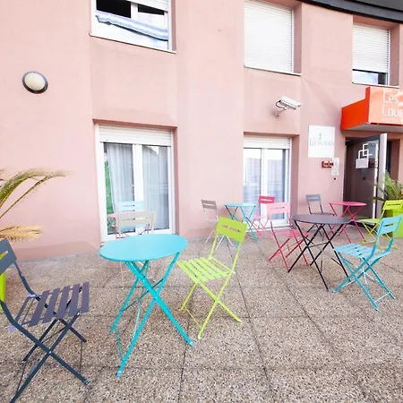 Hotel apartamentowy The Originals Laureades Centre Jaude 3*