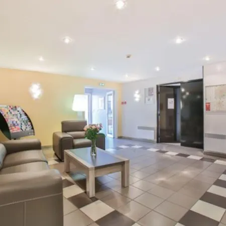 Hotel apartamentowy The Originals Laureades Centre Jaude Clermont-Ferrand