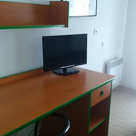 The Originals Laureades Centre Jaude Aparthotel 3*