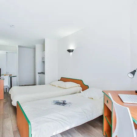 Aparthotel Laureades Centre Jaude 2*