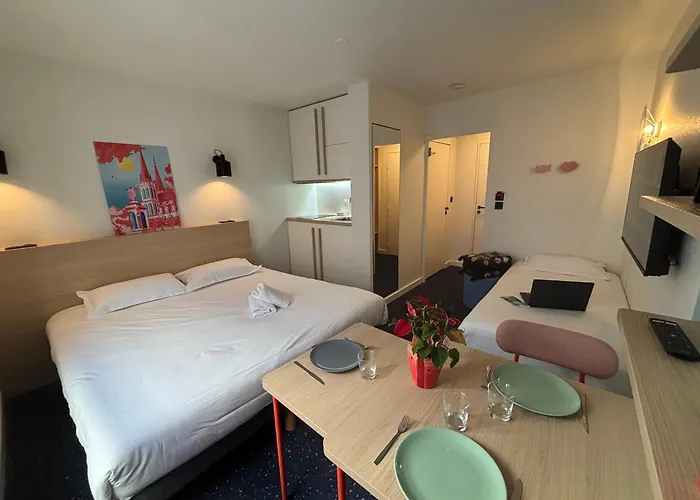 The Originals Laureades Centre Jaude מלון דירות